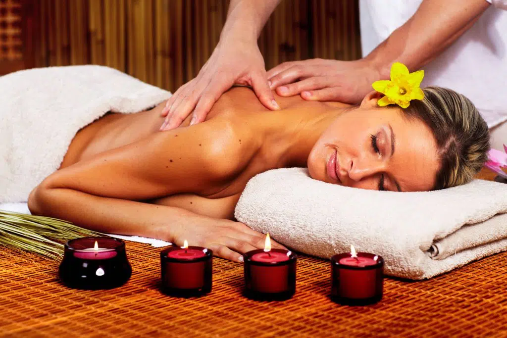 Oil Massage Center Near to Me in Lahore